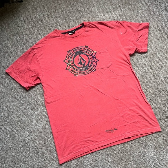 VTG 00’s / Y2K Volcom Stone Faded Red Pocket Tee - Picture 2 of 5